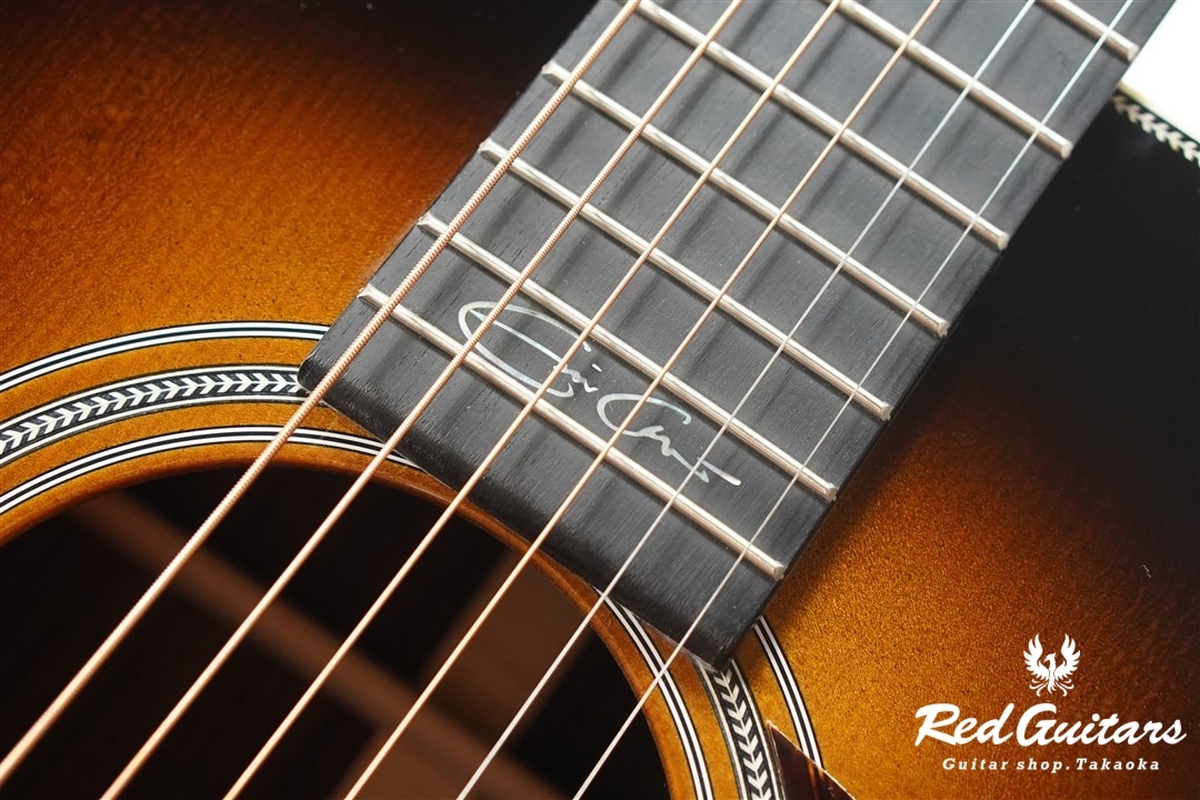 Martin 000-28EC Sunburst #2517440 | Red Guitars Online Store